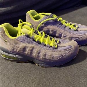 👟NIKE Air Max 2011 gray neon green shoes 7Y